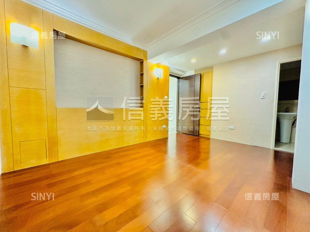 師大庭院一樓有車庫房屋室內格局與周邊環境