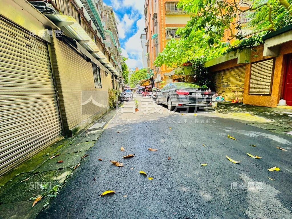 師大庭院一樓有車庫房屋室內格局與周邊環境