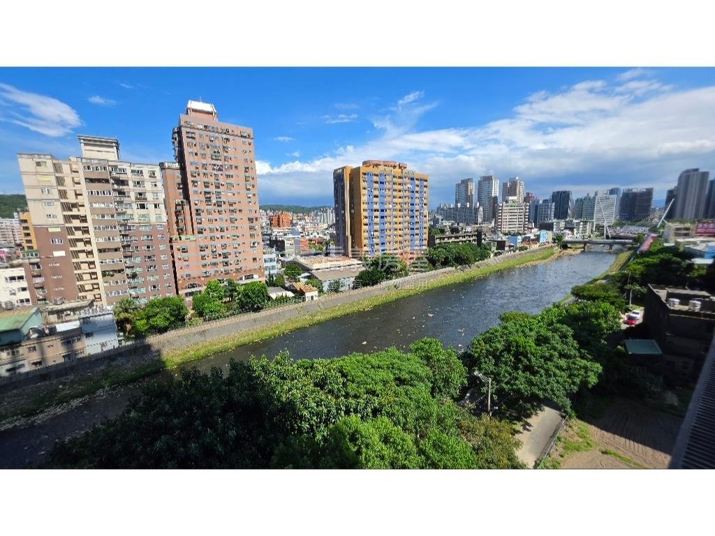昭揚縱橫樹梢河景美屋房屋室內格局與周邊環境