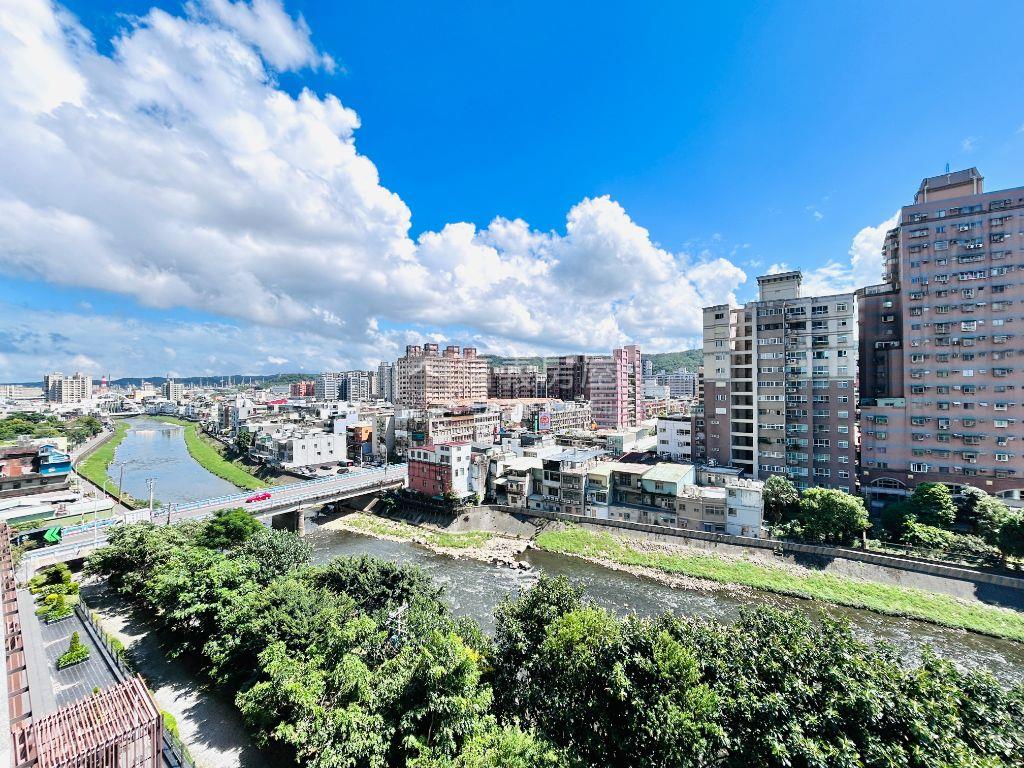 昭揚縱橫樹梢河景美屋房屋室內格局與周邊環境
