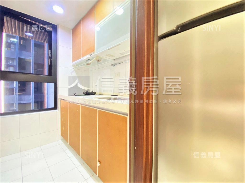 海洋都心裝潢美屋房屋室內格局與周邊環境