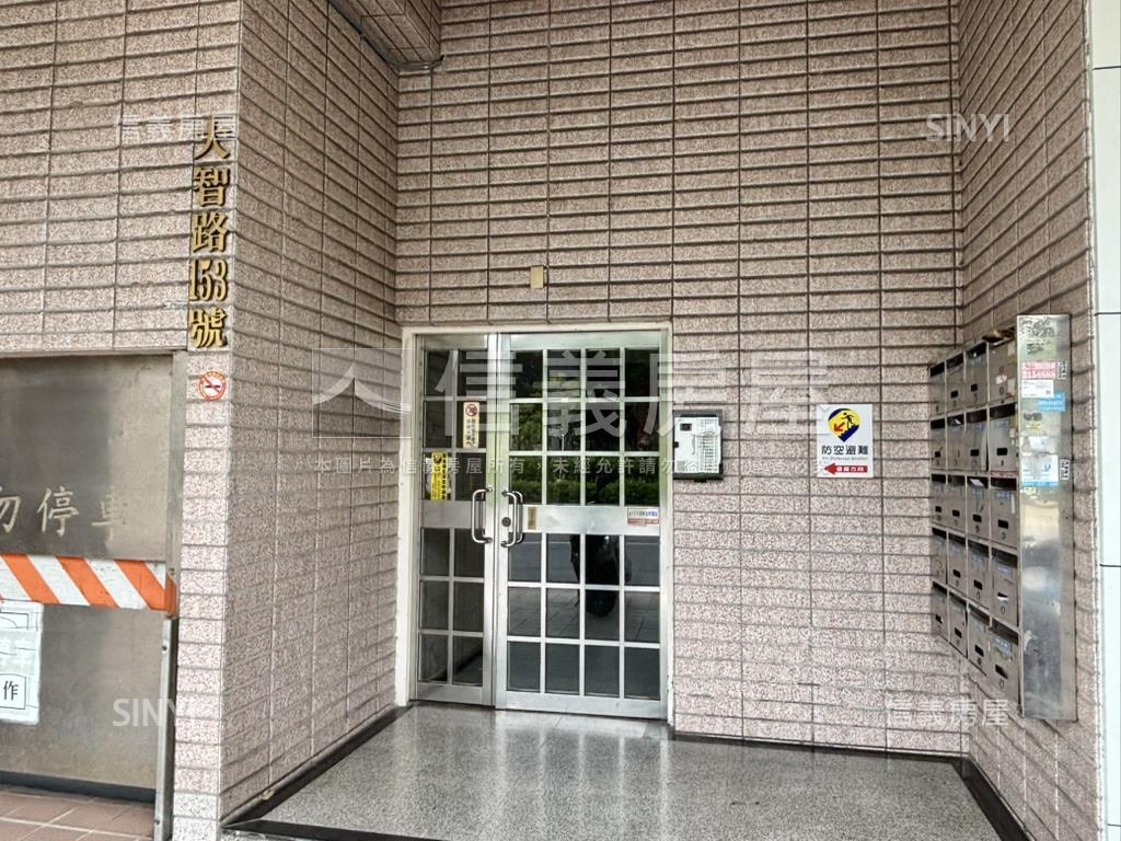 愛河首排高樓大坪邸房屋室內格局與周邊環境