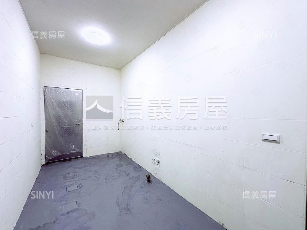 ［宜欣國小］邊間臨路透店房屋室內格局與周邊環境