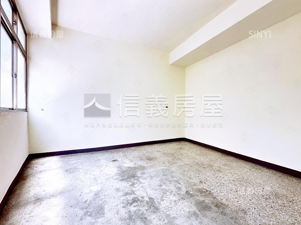［宜欣國小］邊間臨路透店房屋室內格局與周邊環境