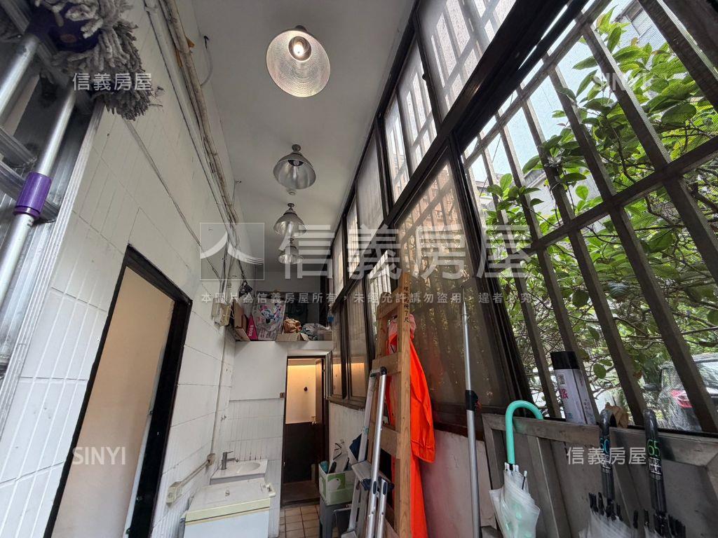 興隆｜稀有大空間黃金店面房屋室內格局與周邊環境