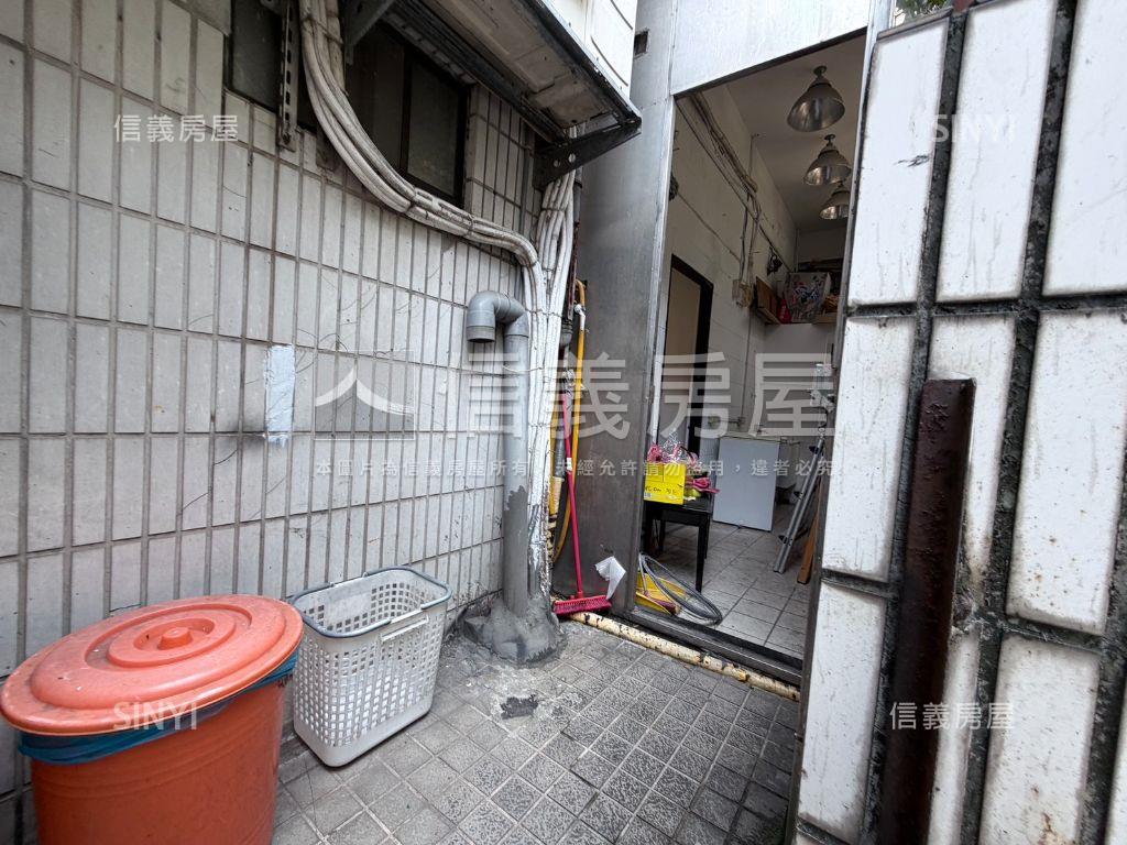 興隆｜稀有大空間黃金店面房屋室內格局與周邊環境