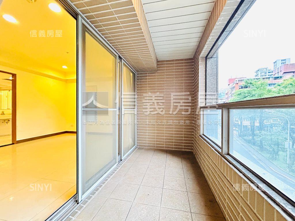 財政局標售—梵帝崗四房房屋室內格局與周邊環境