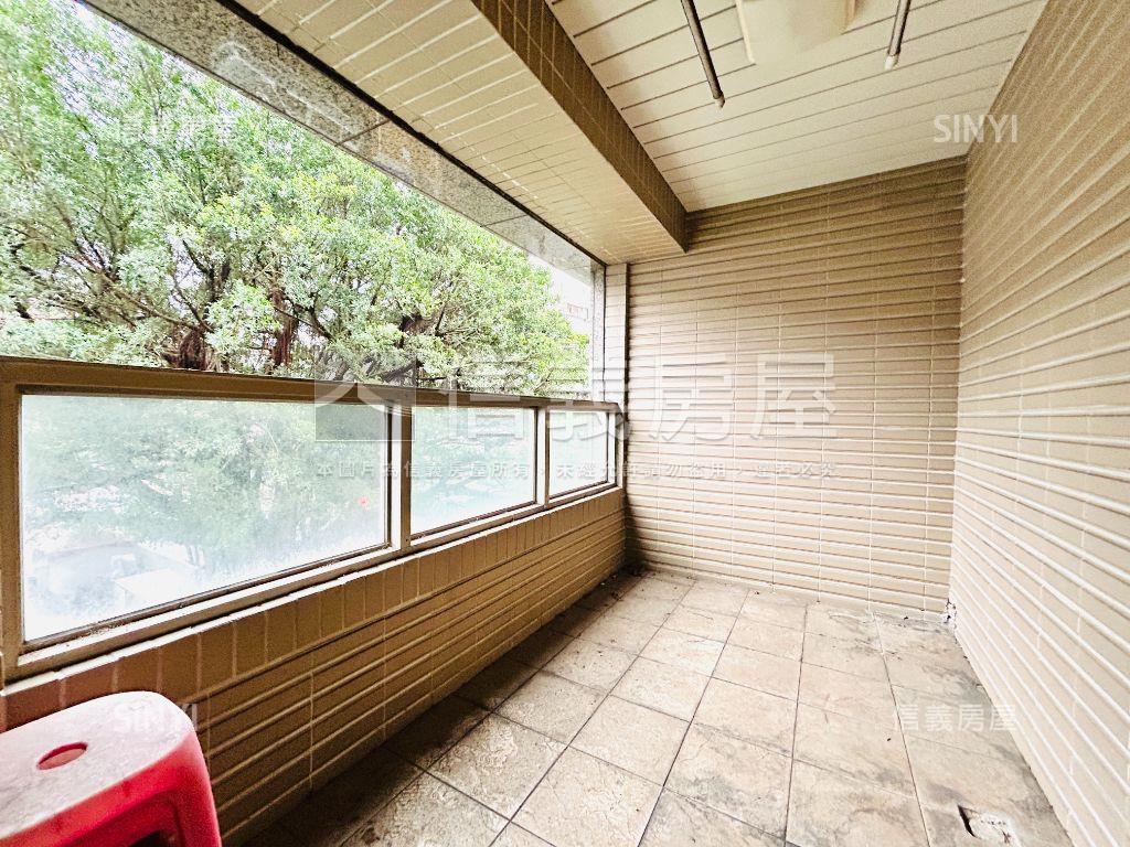 財政局標售—梵帝崗四房房屋室內格局與周邊環境