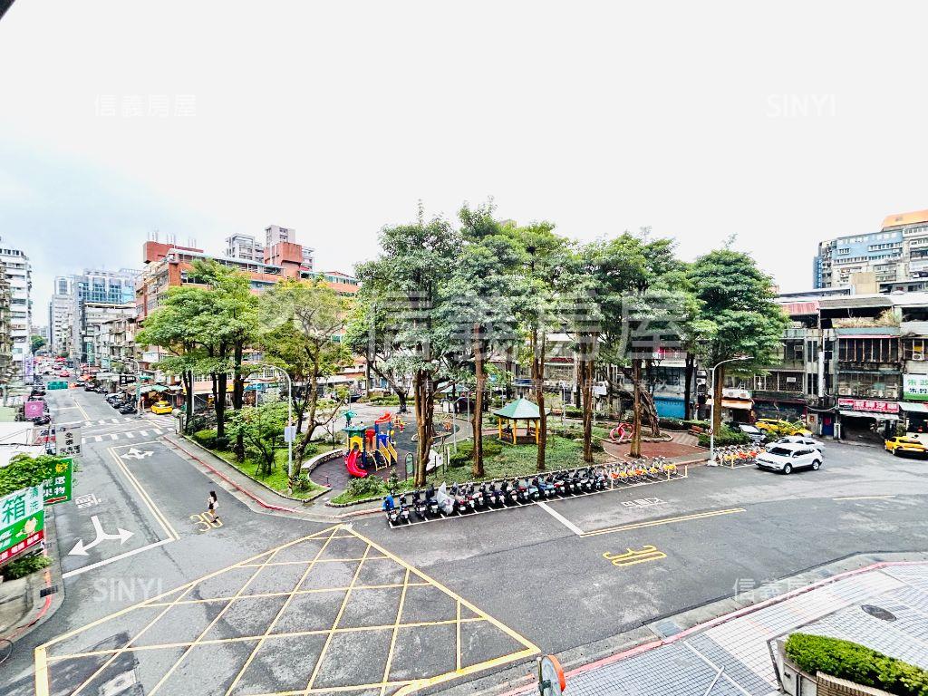 財政局標售—梵帝崗四房房屋室內格局與周邊環境