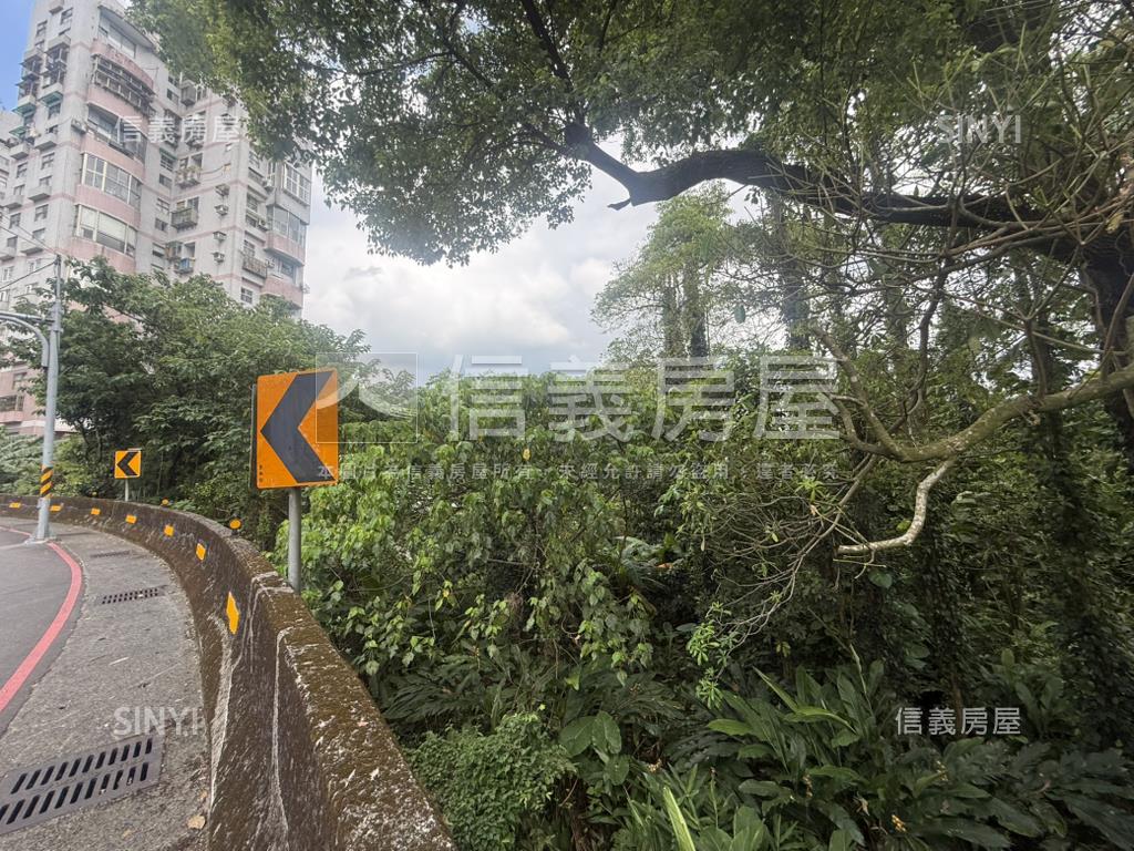 深坑區稀有農牧用地房屋室內格局與周邊環境