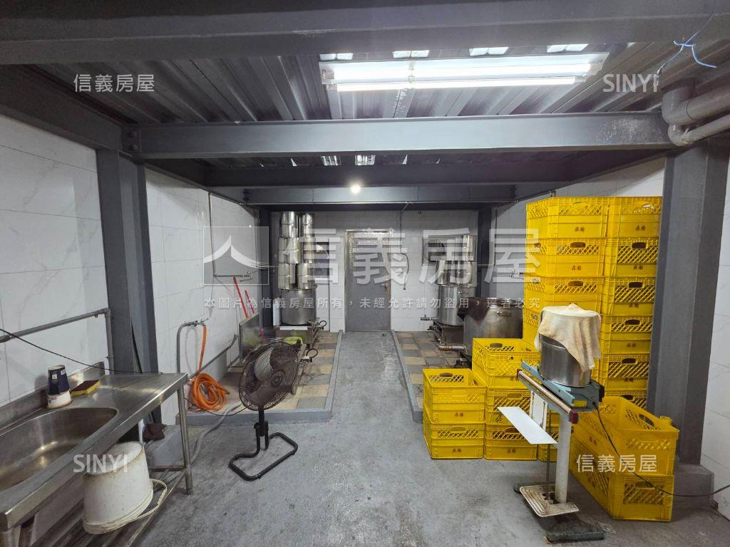 近大東正路吃市透店房屋室內格局與周邊環境