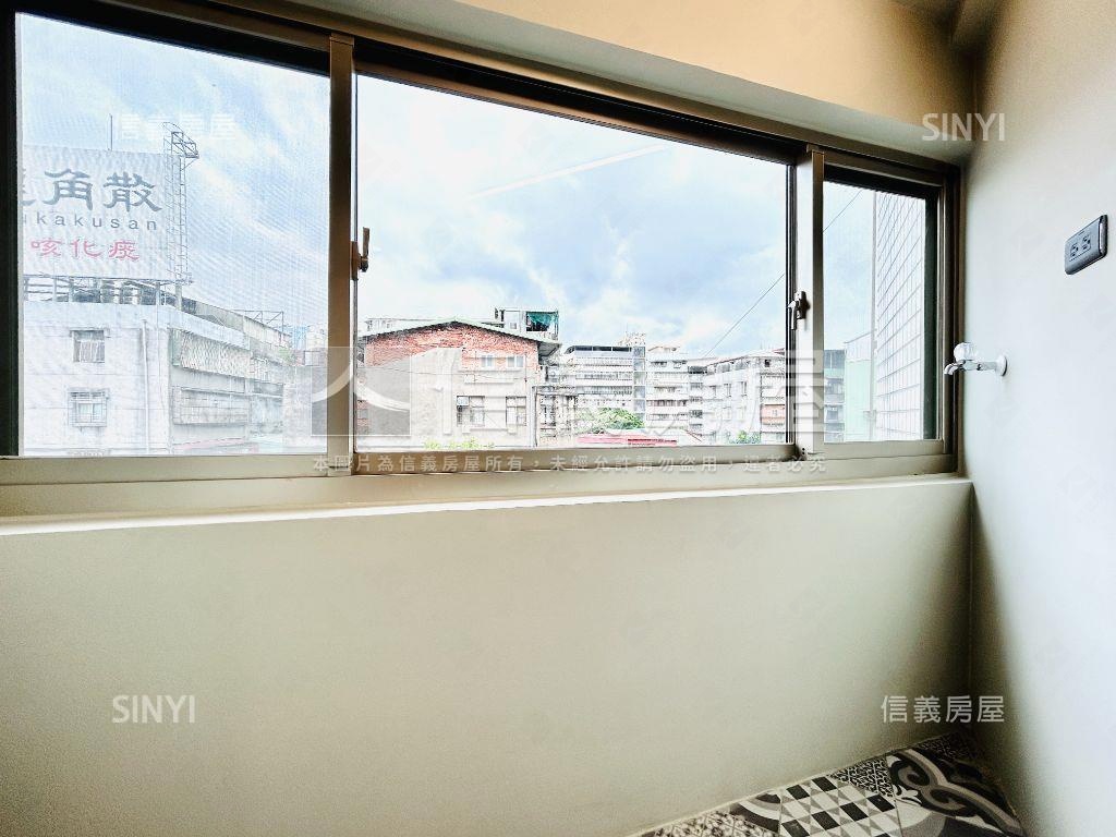 松江路邊間電梯兩房房屋室內格局與周邊環境