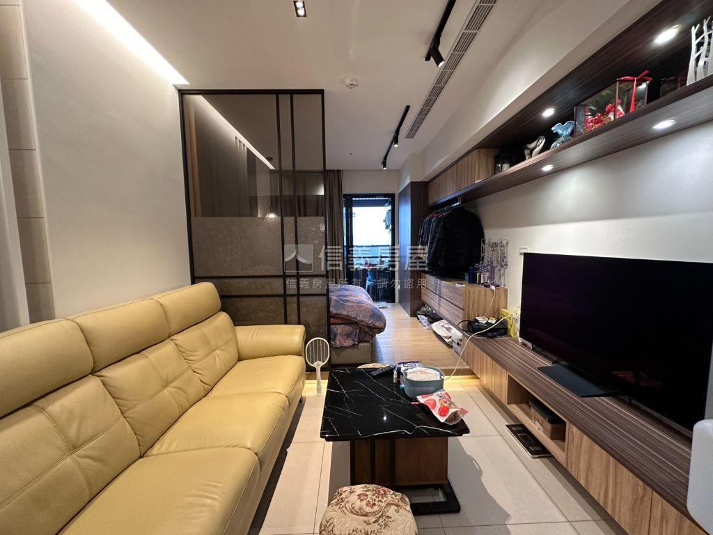 【專任】府中晶品裝潢套房房屋室內格局與周邊環境