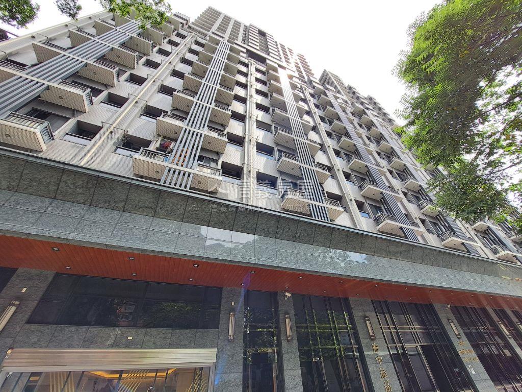 【專任】府中晶品裝潢套房房屋室內格局與周邊環境