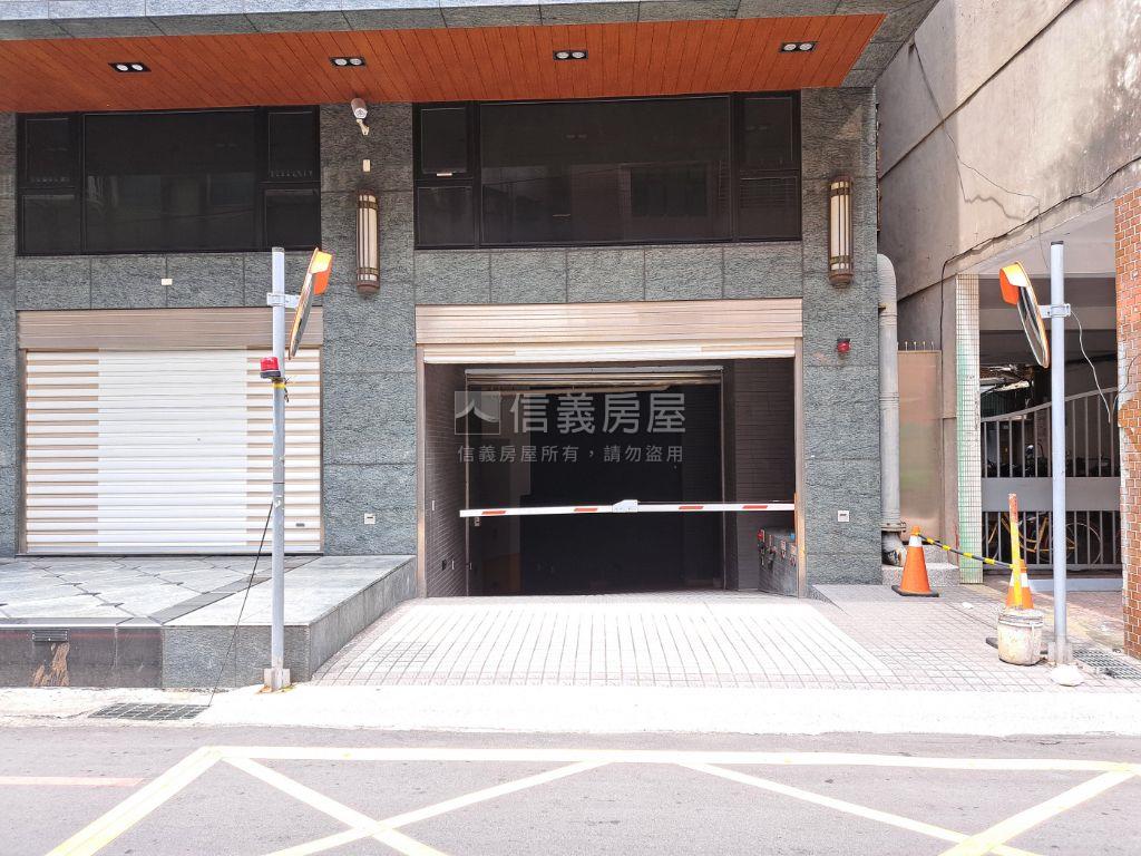 【專任】府中晶品裝潢套房房屋室內格局與周邊環境