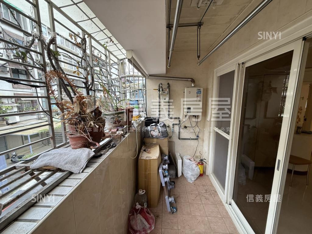 天母北路邊間大電梯房屋室內格局與周邊環境