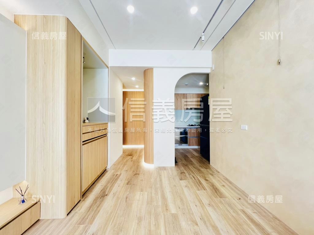 睦上田質感裝潢三房平車房屋室內格局與周邊環境