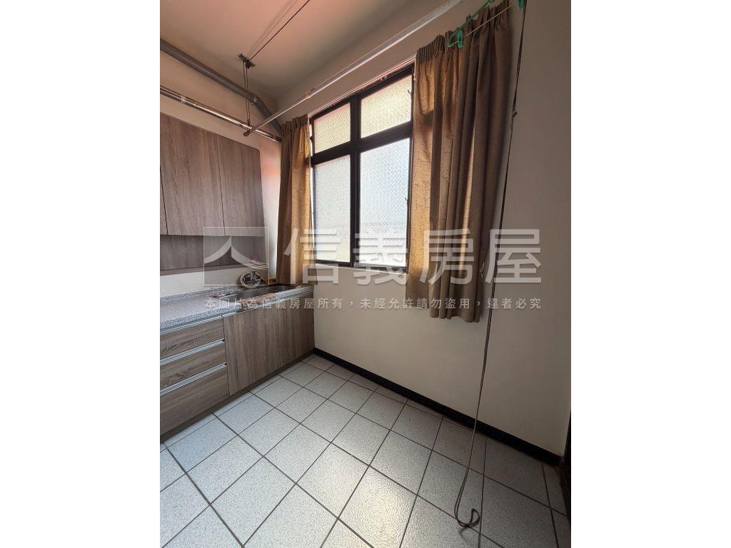 公道五路稀有美透天房屋室內格局與周邊環境