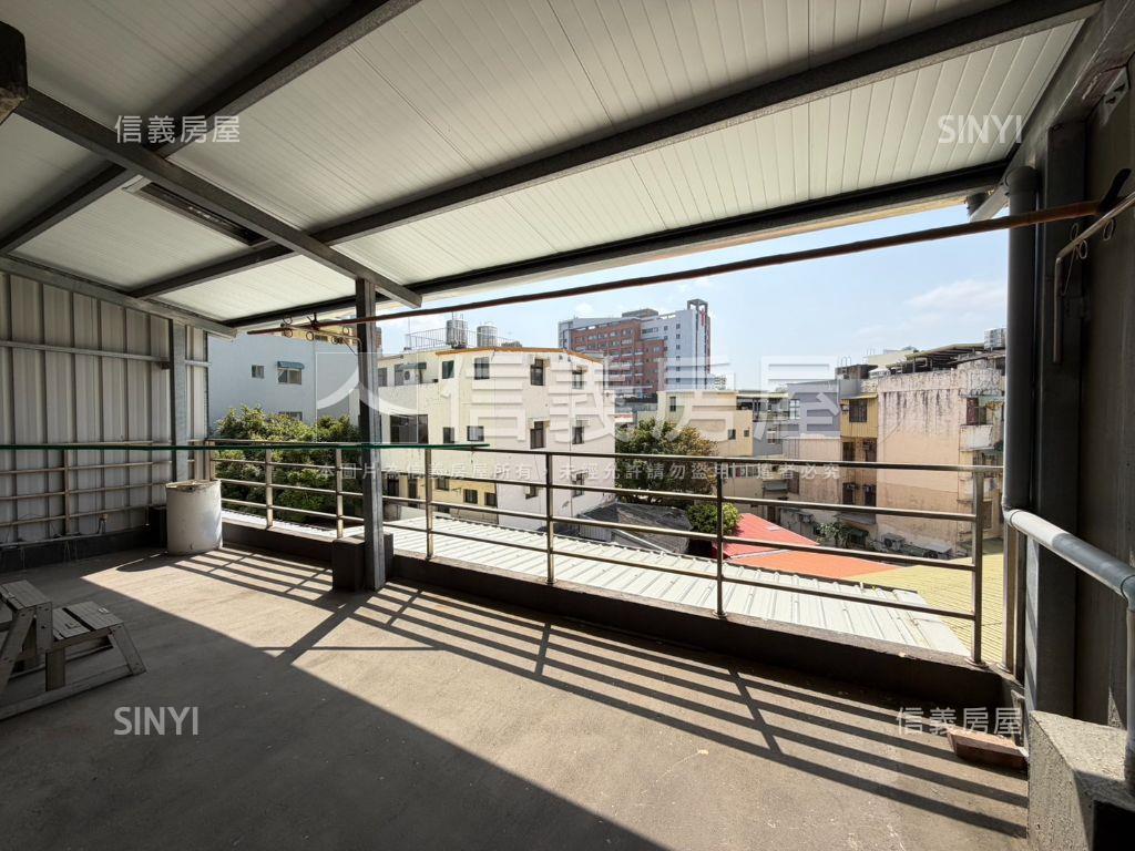 公道五路稀有美透天房屋室內格局與周邊環境