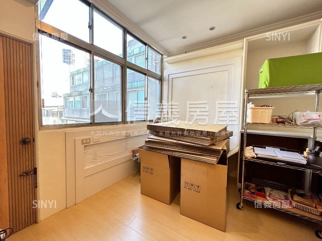 冠德敦南名園精選３房車位房屋室內格局與周邊環境