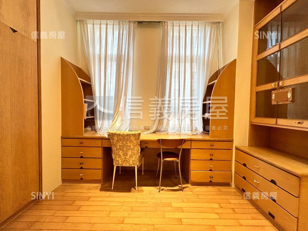 冠德敦南名園精選３房車位房屋室內格局與周邊環境