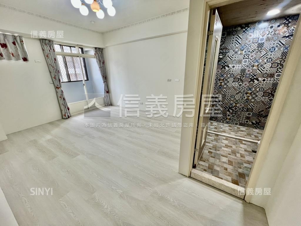 低總價重新裝潢大四房車位房屋室內格局與周邊環境