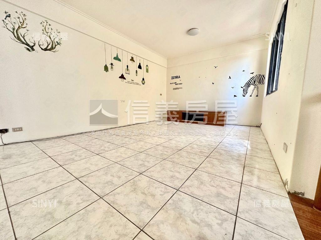 連綿山景觀長青透天房屋室內格局與周邊環境