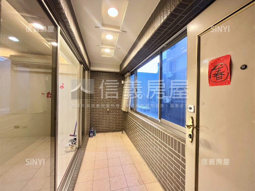 寶璽皇冠４房雙車位房屋室內格局與周邊環境