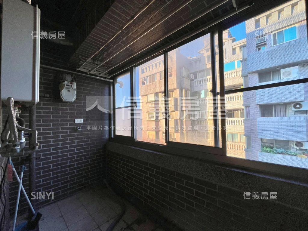 寶璽皇冠４房雙車位房屋室內格局與周邊環境