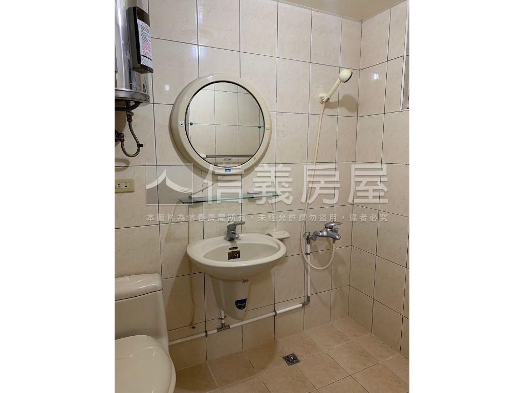 淡江大學旁的電梯華廈五套房屋室內格局與周邊環境