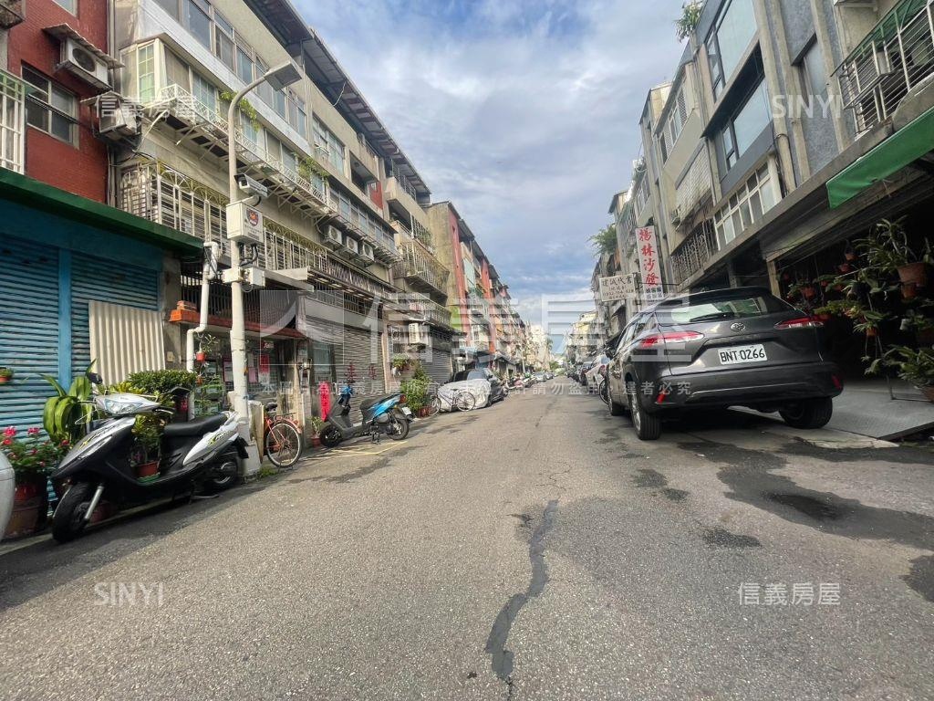 劍潭大空間公寓房屋室內格局與周邊環境