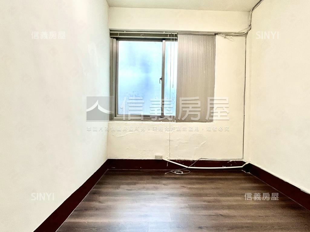 近捷運３樓美屋房屋室內格局與周邊環境