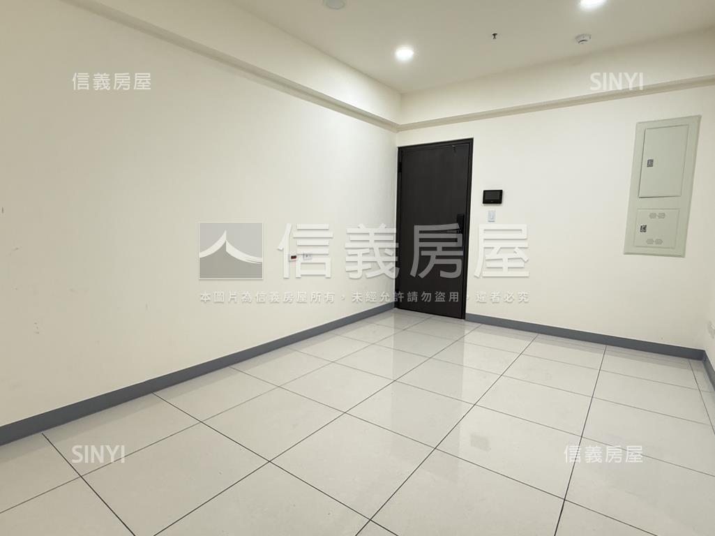 時尚帝寶高樓成家兩房房屋室內格局與周邊環境