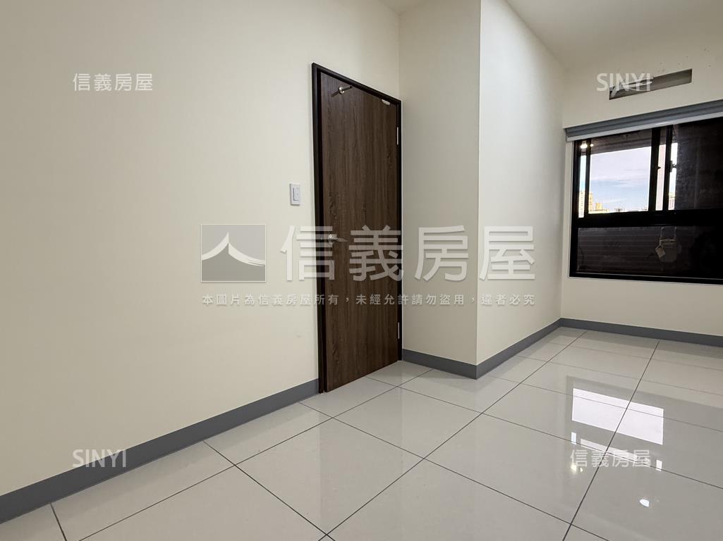 時尚帝寶高樓成家兩房房屋室內格局與周邊環境