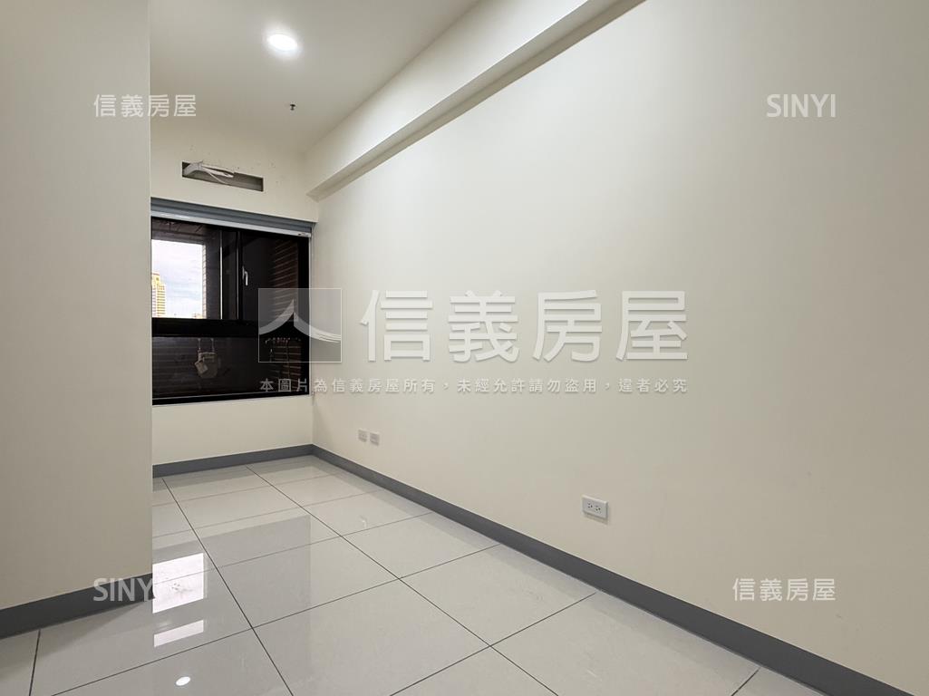 時尚帝寶高樓成家兩房房屋室內格局與周邊環境