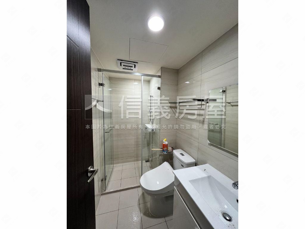 美麗山林面山景兩房車位房屋室內格局與周邊環境