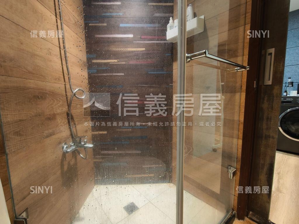 信義精萃松菸２房輕邸房屋室內格局與周邊環境