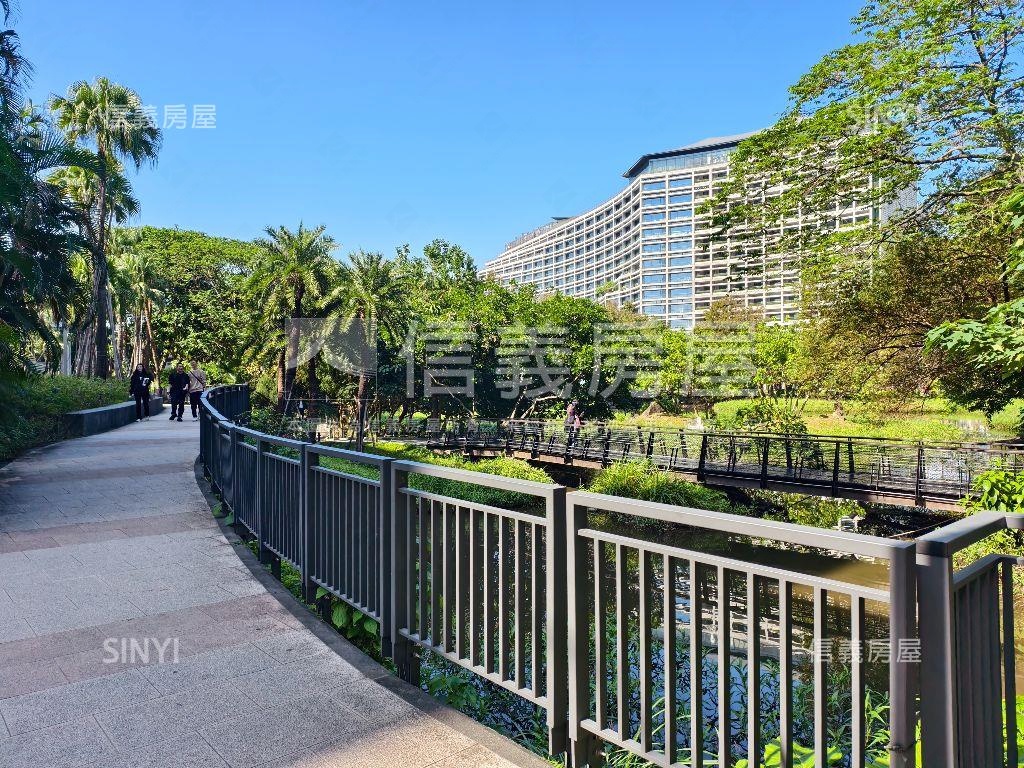 信義精萃松菸２房輕邸房屋室內格局與周邊環境