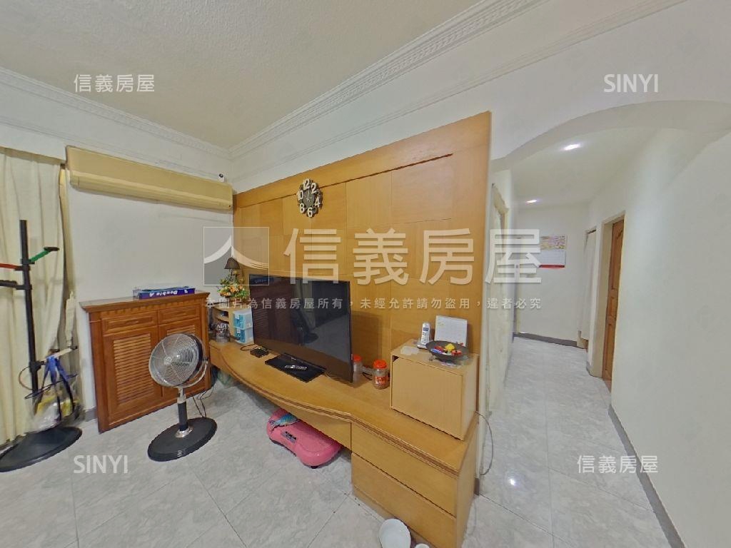秀山免爬高一樓大四房美寓房屋室內格局與周邊環境