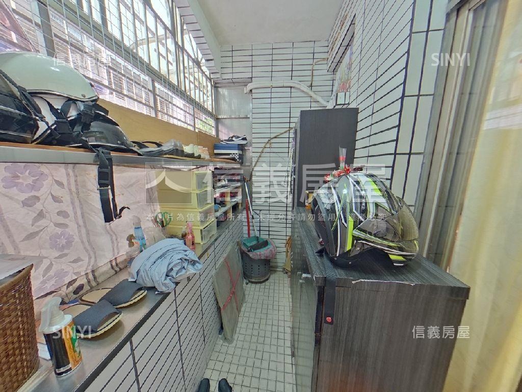 秀山免爬高一樓大四房美寓房屋室內格局與周邊環境
