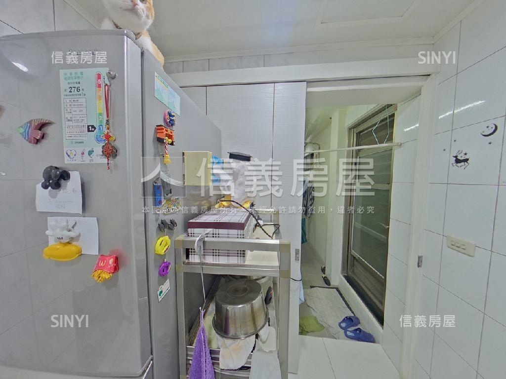 秀山免爬高一樓大四房美寓房屋室內格局與周邊環境