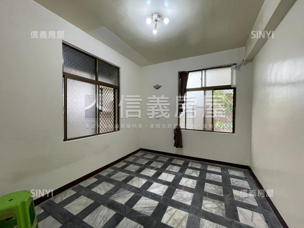 安南大地坪｜三面採光車墅房屋室內格局與周邊環境