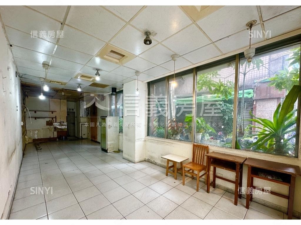 頂溪稀有邊間店面房屋室內格局與周邊環境