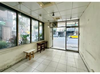 頂溪稀有邊間店面