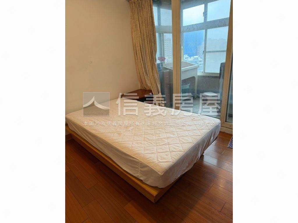 桃園居易四房車位房屋室內格局與周邊環境