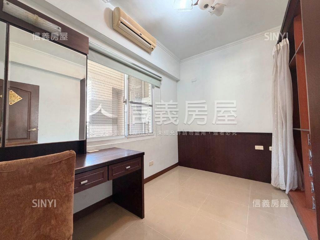 三多捷運美麗２＋１車位房屋室內格局與周邊環境