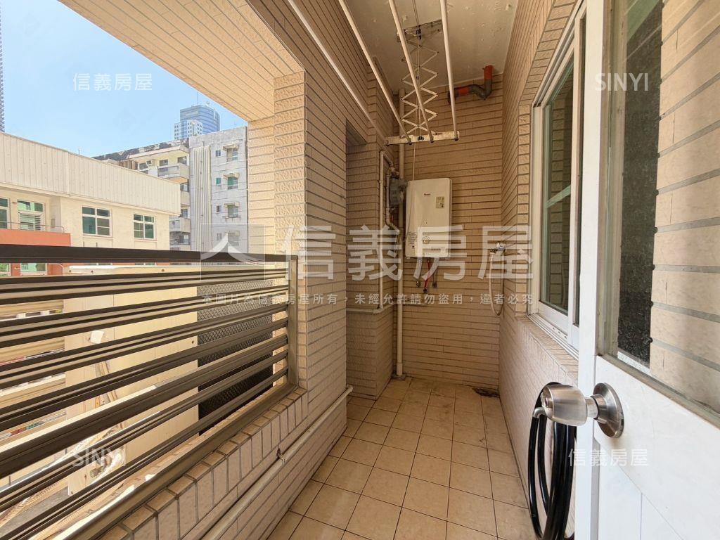 三多捷運美麗２＋１車位房屋室內格局與周邊環境