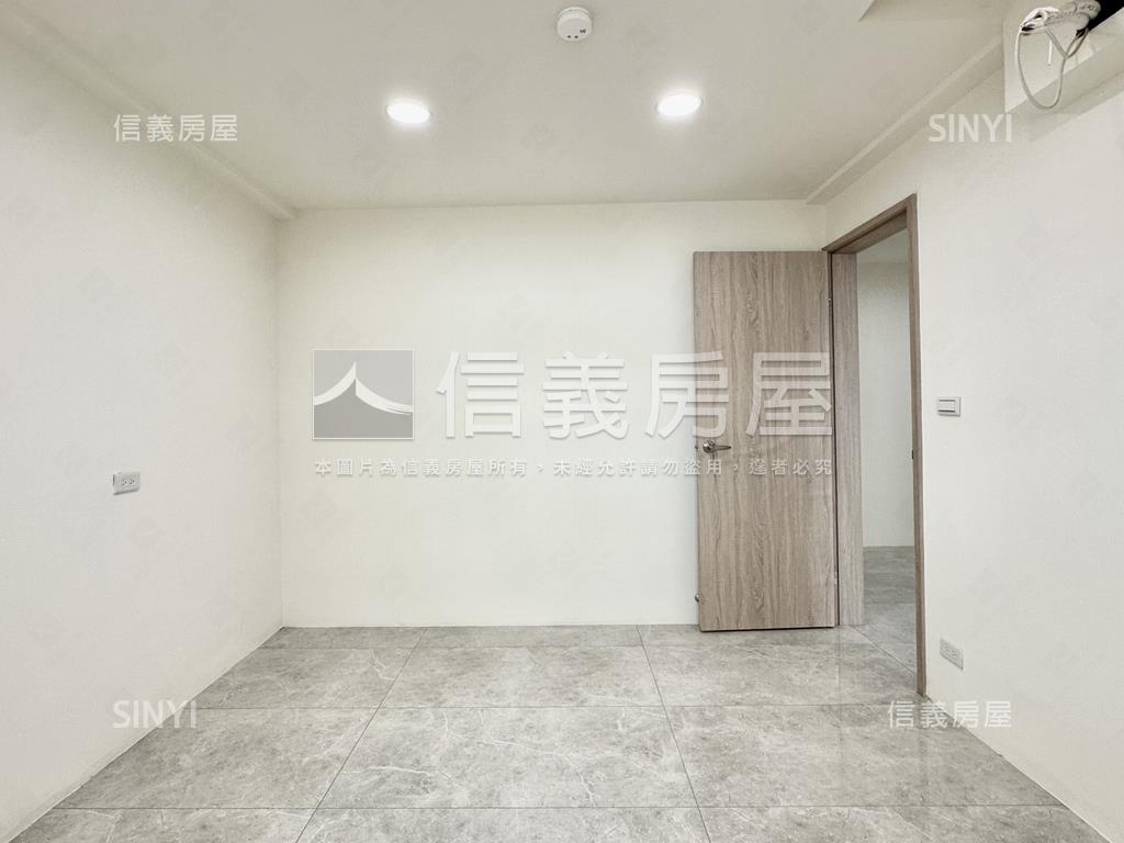 朗朗盼君來成家房屋室內格局與周邊環境