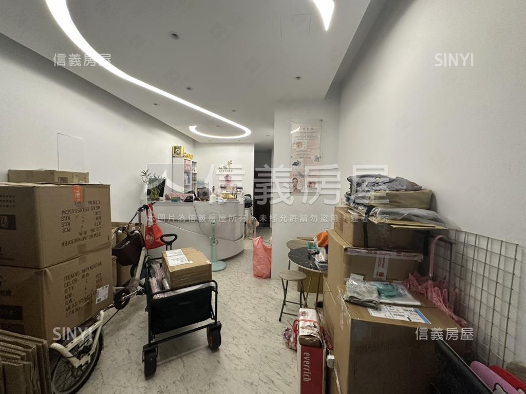 ｛湳雅｝人潮黃金店面房屋室內格局與周邊環境