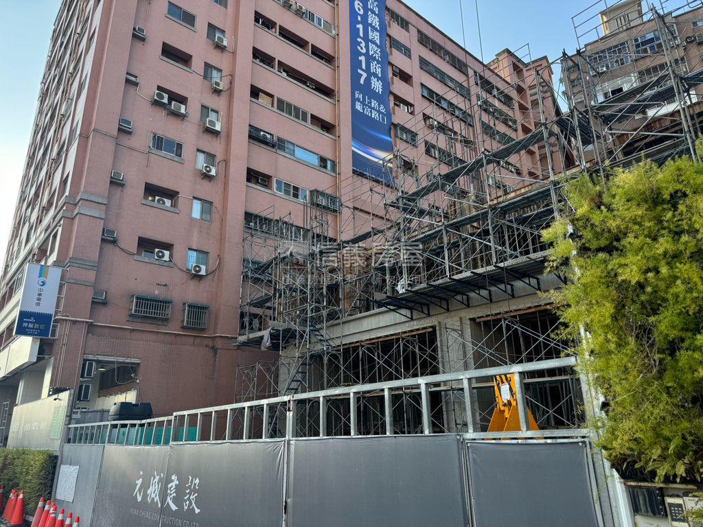 近愛買，元城上萃高樓兩房房屋室內格局與周邊環境